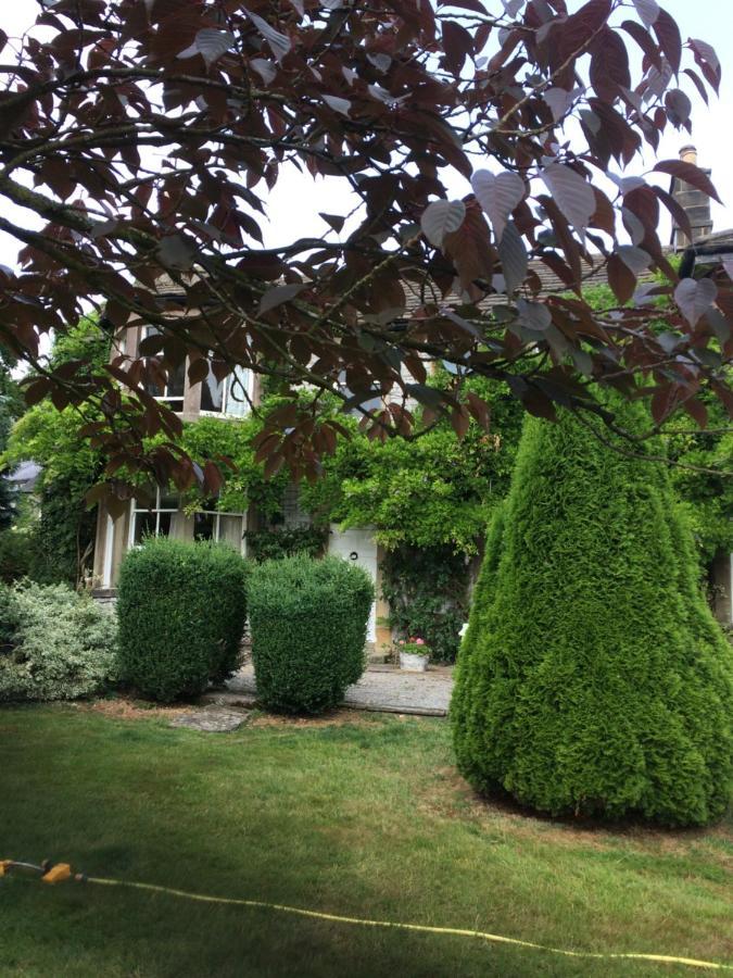The Hollow Bed And Breakfast Great Longstone Экстерьер фото