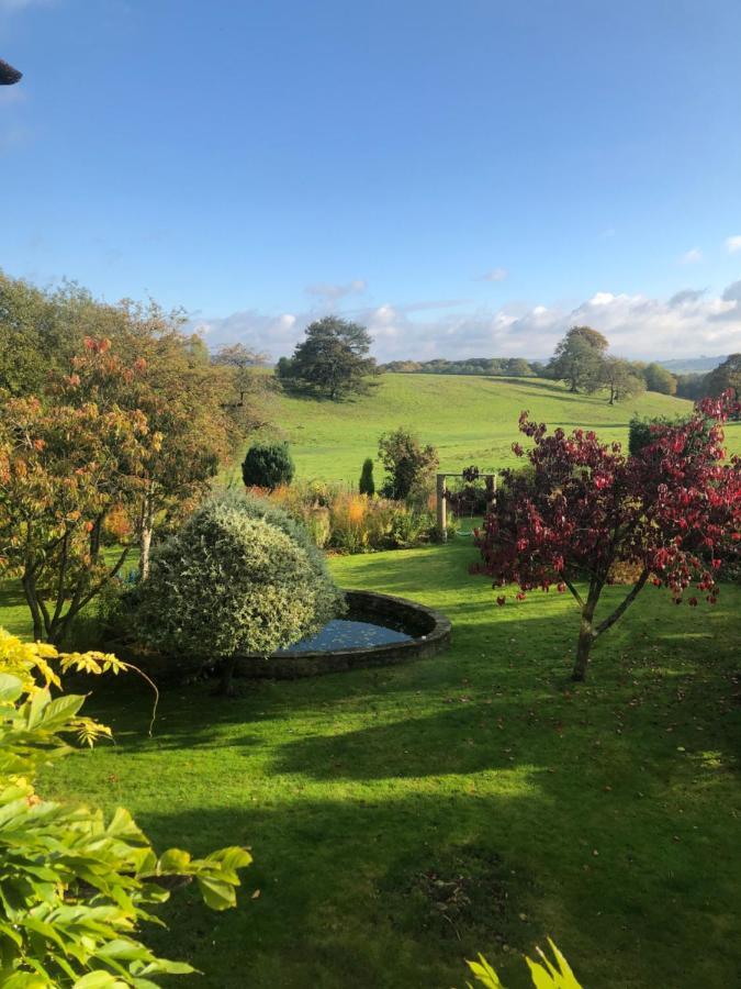 The Hollow Bed And Breakfast Great Longstone Экстерьер фото