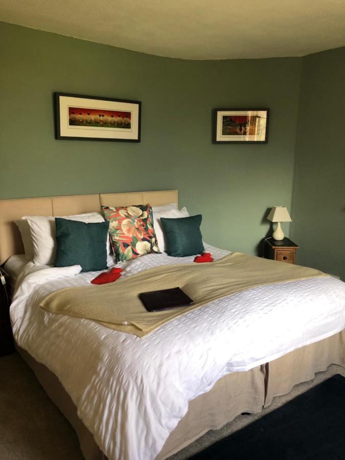 The Hollow Bed And Breakfast Great Longstone Экстерьер фото
